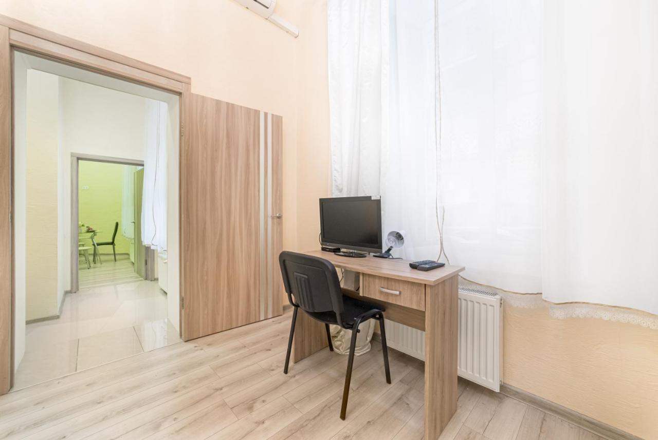 Apartment near Deribasovskaya Odessa Eksteriør bilde